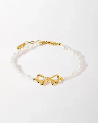 Edge Of Ember Bow Pearl Bracelet In White