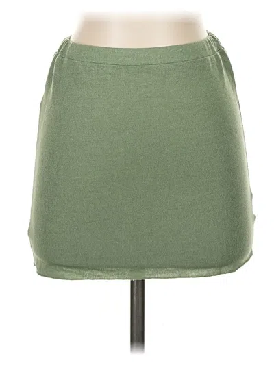 Pre-owned Edikted Casual Skirt In Green