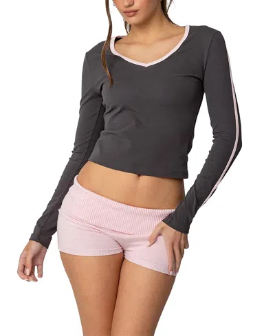 Edikted Contrast V-neck Long Sleeve Crop T-shirt In Dark-gray