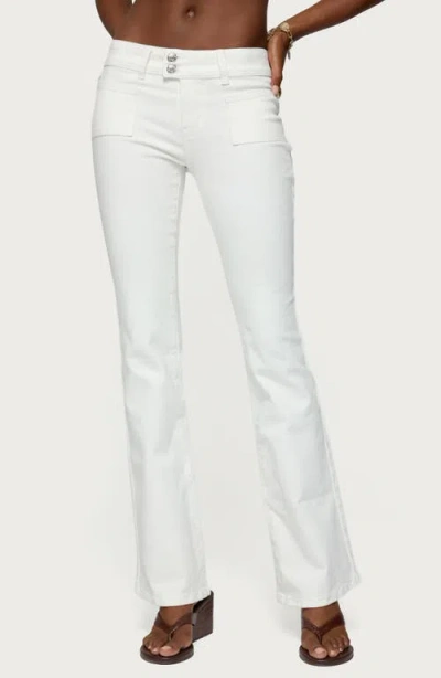 EDIKTED EDIKTED MATTEA PATCH POCKET LOW RISE FLARE JEANS