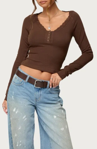 Edikted Shanah Lacy Henley In Brown