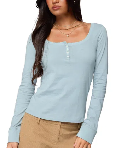 Edikted Steffey Scoop Neck Henley Top In Blue