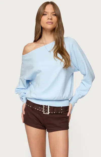 EDIKTED WOMEN'S OFF SHOULDER OVERSIZED SWEATER IN LIGHT BLUE