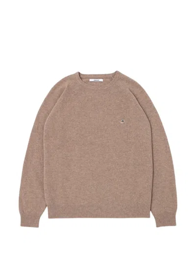 Edmmond Studios Raglan-sleeve Logo-patch Sweater In Brown