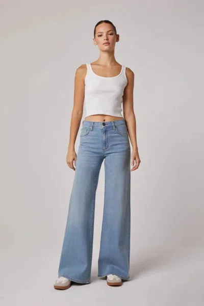 Edyson Valentino High Rise Wide Leg Jean In Light Mayfair In Blue