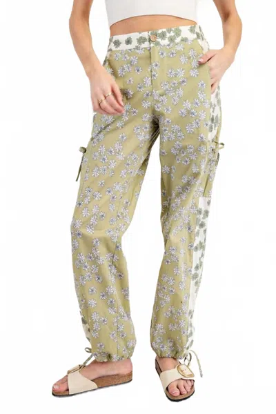 Eesome Amelia Printed Color Block Pants In Multi In Green
