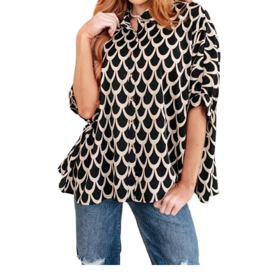 Eesome Art Deco Button Up Blouse In Black