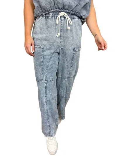 Eesome Aspen Pinstripe Pants In Denim In Multi
