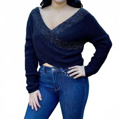 Eesome Cocktails And Conversations V-neck Sweater In Black In Blue