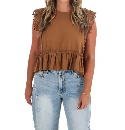 Eesome Delicate Edge Lace Trim Top In Cinnamon In Brown