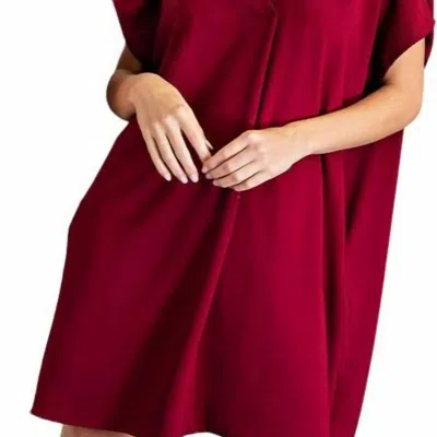 Eesome Short Sleeve V-neck Dress With Pockets Plus In Red