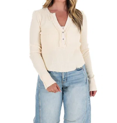 Eesome Sky's The Limit Thermal Top In Bone In Neutral