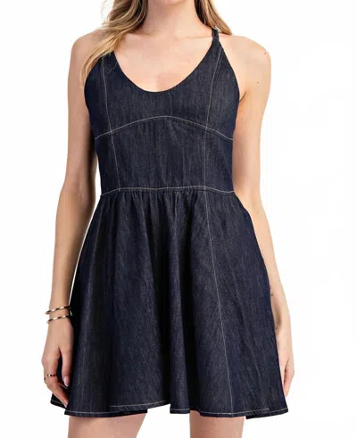 Eesome Sleeveless Mini Dress In Denim In Blue