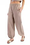 Eesome Solid Pocket Jogger Sweatpants In Coco In Brown