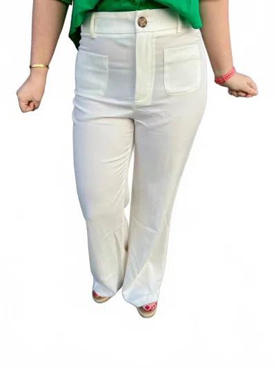 Eesome Straight Leg Pants In White