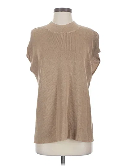 Eesome Sweater Vest In Tan