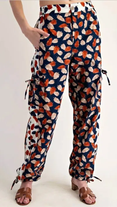 Eesome Women's Foliage Printed Cotton Pants In Blue