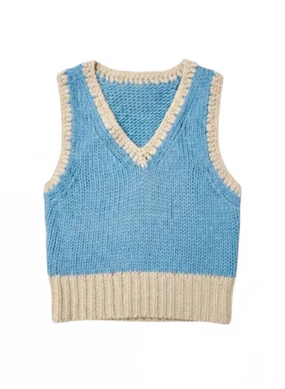 Eesome Women's Lined V-neck Sweater In Blue Oat