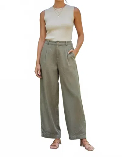 Eesome Women's Zipper Front Wide Leg Pants In Olive In Green