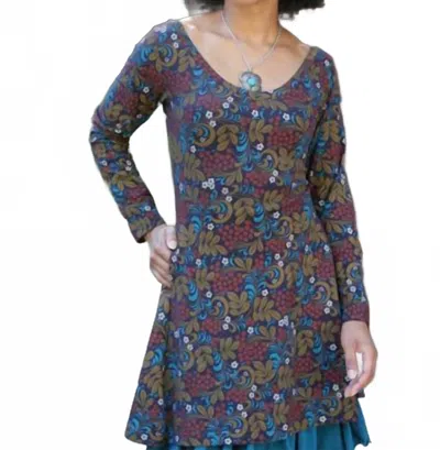 Effie's Heart Relaxed V-neck Tunic In Currants In Multi