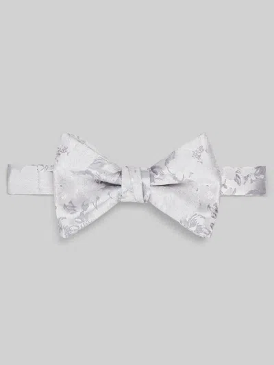 Egara Peony Pre-tied Bow Tie In White