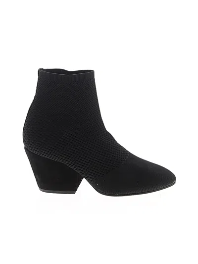 Pre-owned Eileen Fisher Ankle Boots In Black