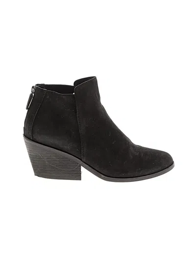 Pre-owned Eileen Fisher Ankle Boots In Black