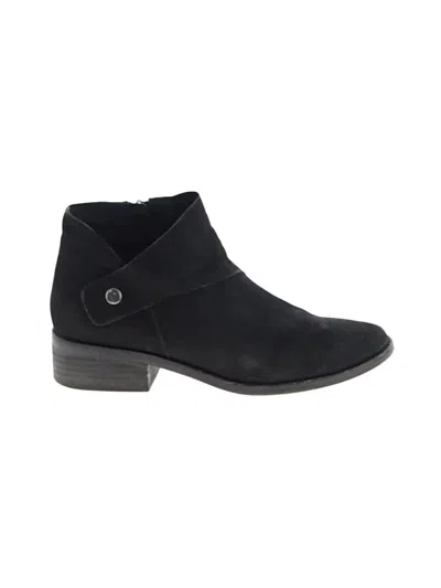 Pre-owned Eileen Fisher Ankle Boots In Black