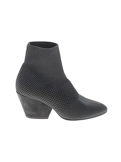 Pre-owned Eileen Fisher Ankle Boots In Black