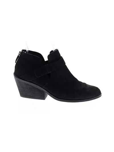 Pre-owned Eileen Fisher Ankle Boots In Black