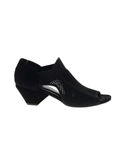 Pre-owned Eileen Fisher Ankle Boots In Black