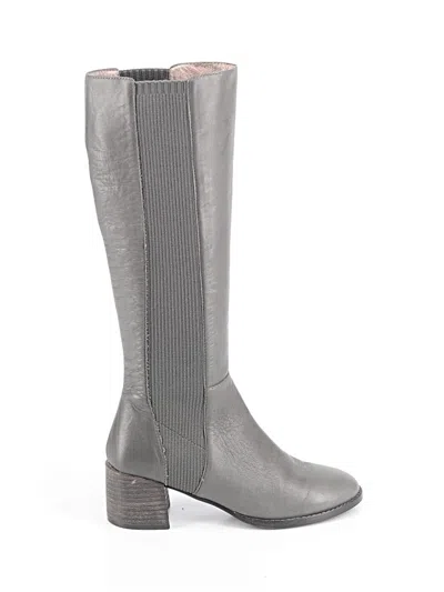 Pre-owned Eileen Fisher Boots In Gray