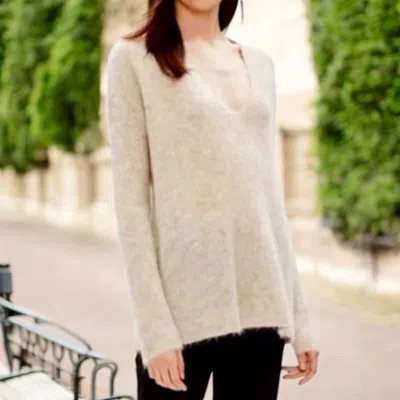 Pre-owned Eileen Fisher Brushed Alpaca Mohair V Neck Top, Xs/tp In Beige