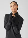 Eileen Fisher Cotton And Recycled Cashmere Glovelettes In Black