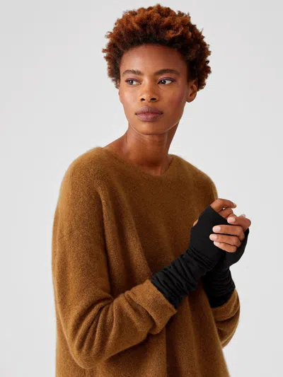 Eileen Fisher Cozy Brushed Terry Glovelettes In Black
