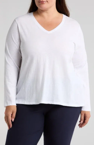Eileen Fisher Easy V-neck Long Sleeve Organic Cotton T-shirt In White