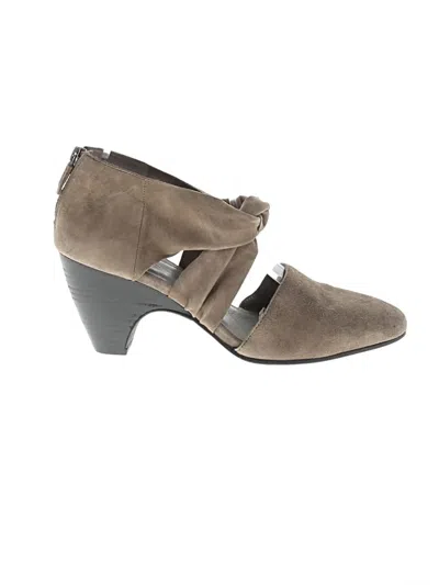 Pre-owned Eileen Fisher Heels In Gray