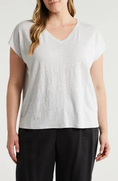 Eileen Fisher Organic Linen V-neck T-shirt In Nimbus