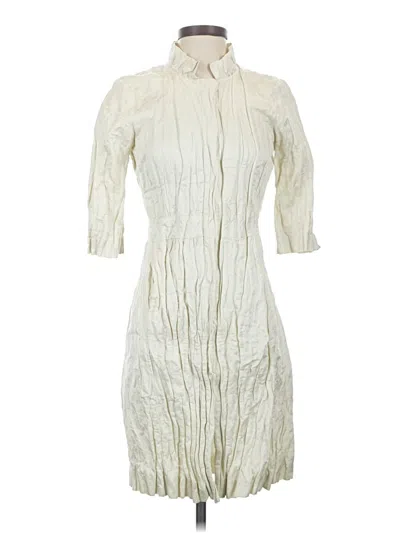 Pre-owned Eileen Fisher Raincoat In Ivory