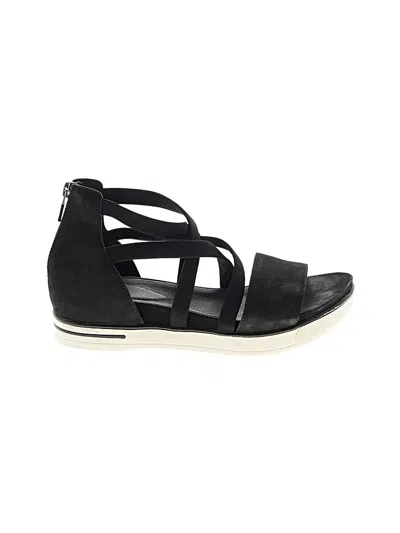 Pre-owned Eileen Fisher Sandals In Black