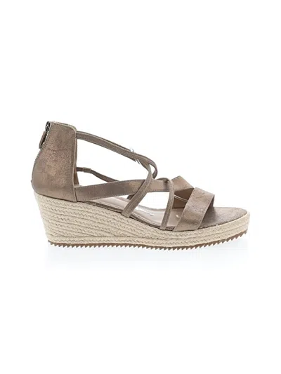 Pre-owned Eileen Fisher Wedges In Tan