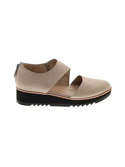 Pre-owned Eileen Fisher Wedges In Tan