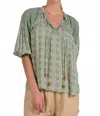 Elan Boho Peasant Top In Green In Green
