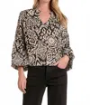 Elan Bubble Sleeve Blouse In Black Acorn In Gray