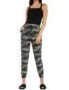 Elan Camo Jogger In Olive In Green