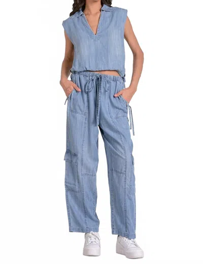 Elan Chambray Cargo Pants In Denim