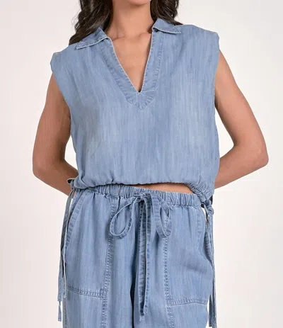 Elan Chambray Cinch Waist Top In Denim In Blue