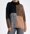 Elan Colorblock Turtle Neck Sweater In Black/brown In Multi