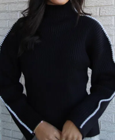 ELAN CONTRAST STITCH SWEATER IN BLACK
