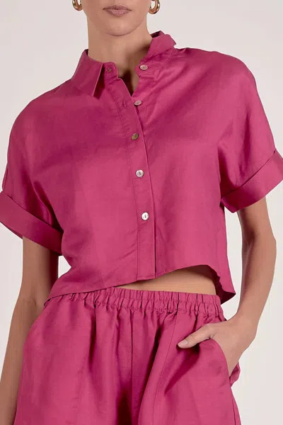 Elan Courtney Button Front Short Sleeve Top In Fuchsia In Pink